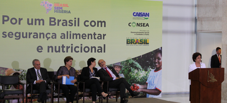 17_maria_emilia_e_socialmente_inaceitavel_que_o_mercado_seja_o_unico_regulador_imagem.png 17_maria_emilia_e_socialmente_inaceitavel_que_o_mercado_seja_o_unico_regulador_imagem.png