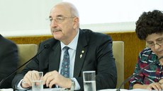 Osmar Terra afirmou ser pessoalmente contra pulverização para combater mosquitos da dengue chikungunya e zika e vai defender essa posição junto ao governo. Imagem: Consea