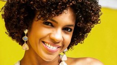 Jornalista Luciana Barreto participa de debate sobre uma comunicação que promova justiça social, circulação de ideias, opiniões e perspectivas promotoras da igualdade gênero e raça. Imagem: Facebook.