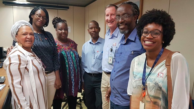 Comitiva de Moçambique visita o Consea.jpg Comitiva de Moçambique visita o Consea.jpg