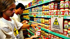 Interessados em participar da construção da agenda regulatória agora podem enviar sugestõs até 10 de março, por meio de formulários eletrônicos. Objetivo é fornecer informações à Anvisa sobre problemas de maior relevância social em vigilância sanitária. Imagem: Greenpeace