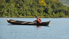Grande parte do pescado vem do trabalho dos pescadores profissionais artesanais que vivem desta atividade econômica. Imagem: Ascom/Ideflor-Bio
