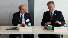 Durante encontro em Roma, José Graziano (Esq) advertiu ser necessária uma visão de sustentabilidade agrícola que disponibilize, a um só tempo, oferta de alimentos, serviços ecossistêmicos e resiliência climática. Imagem: Alliance to End Hunger