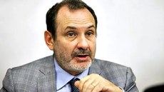 Francesco Branca falou da Década de Ação da ONU para a Nutrição (2016-2025) e dos compromissos que países devem firmar para acabar com fome, má-nutrição e obesidade. Imagem: Marco Salustro/FAO
