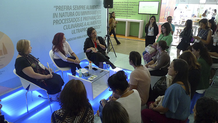 Roda de Conversa -Inês - cortada.jpg