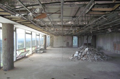 Retirada de forro de gesso