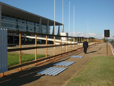 Colocação de tapumes