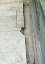 Quebra no mármore do piso