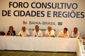 Da esquerda para a direita: Nazaré Imbiriba, governo do Pará; Gustavo Torres, coord. Nac. Argentina; Alexandre Padilha, coord. Nac. Brasil; Fernando Schmidt, governo da Bahia; Solano López, coord. Nac. Paraguai; Igor Santander, coord. Nac. Uruguai